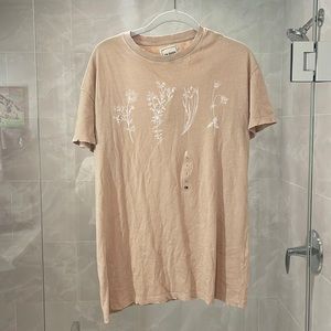 New Buckle Flower T-Shirt